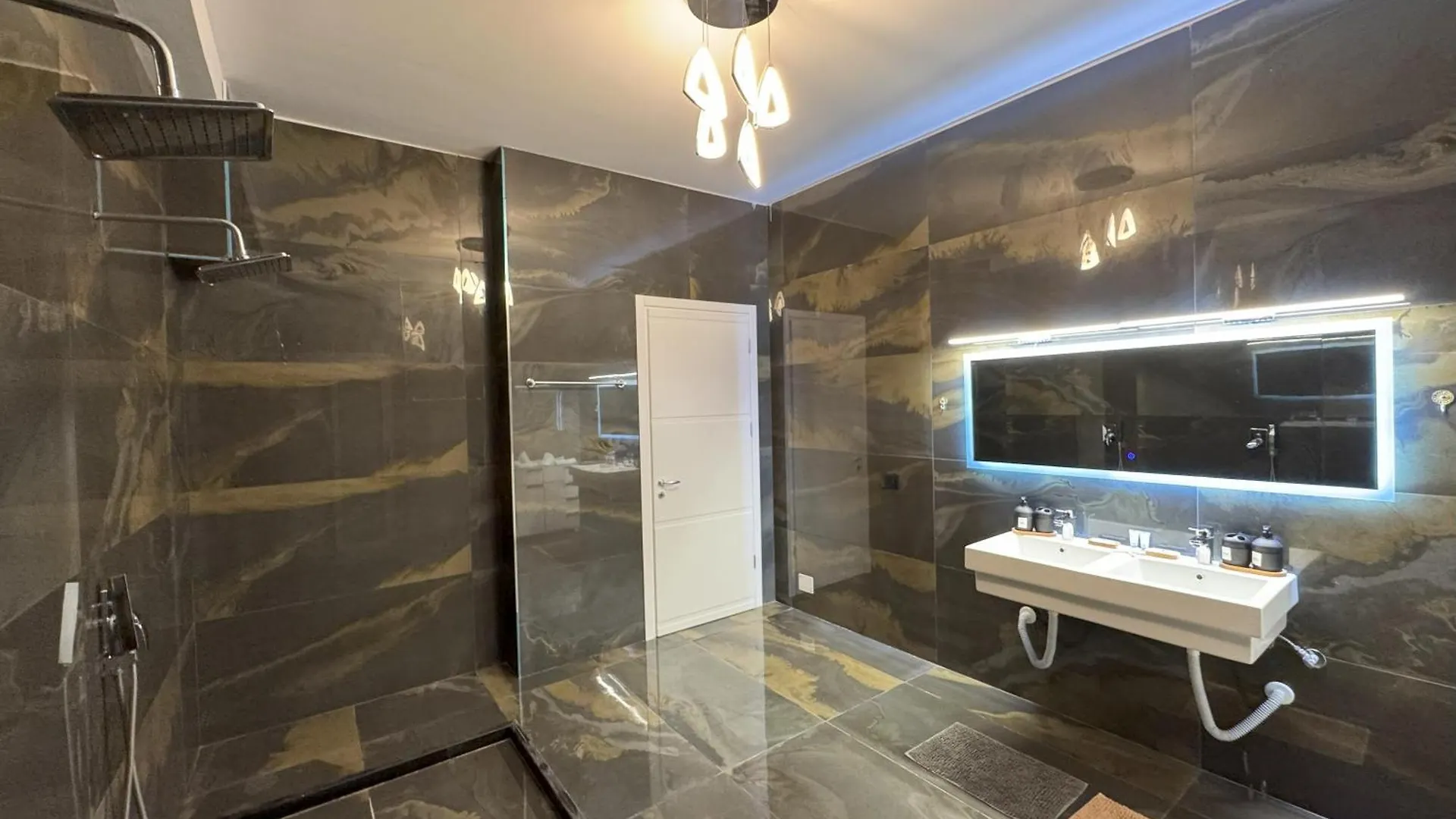 Rio Apartments 1 Sarandë